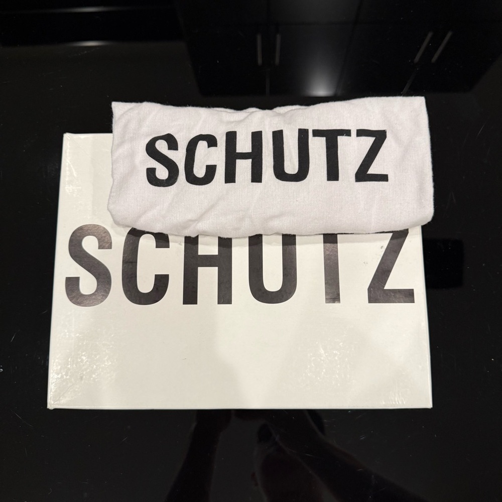 Schutz Ariella Sandal in Oyster | USED - Picture 13 of 13